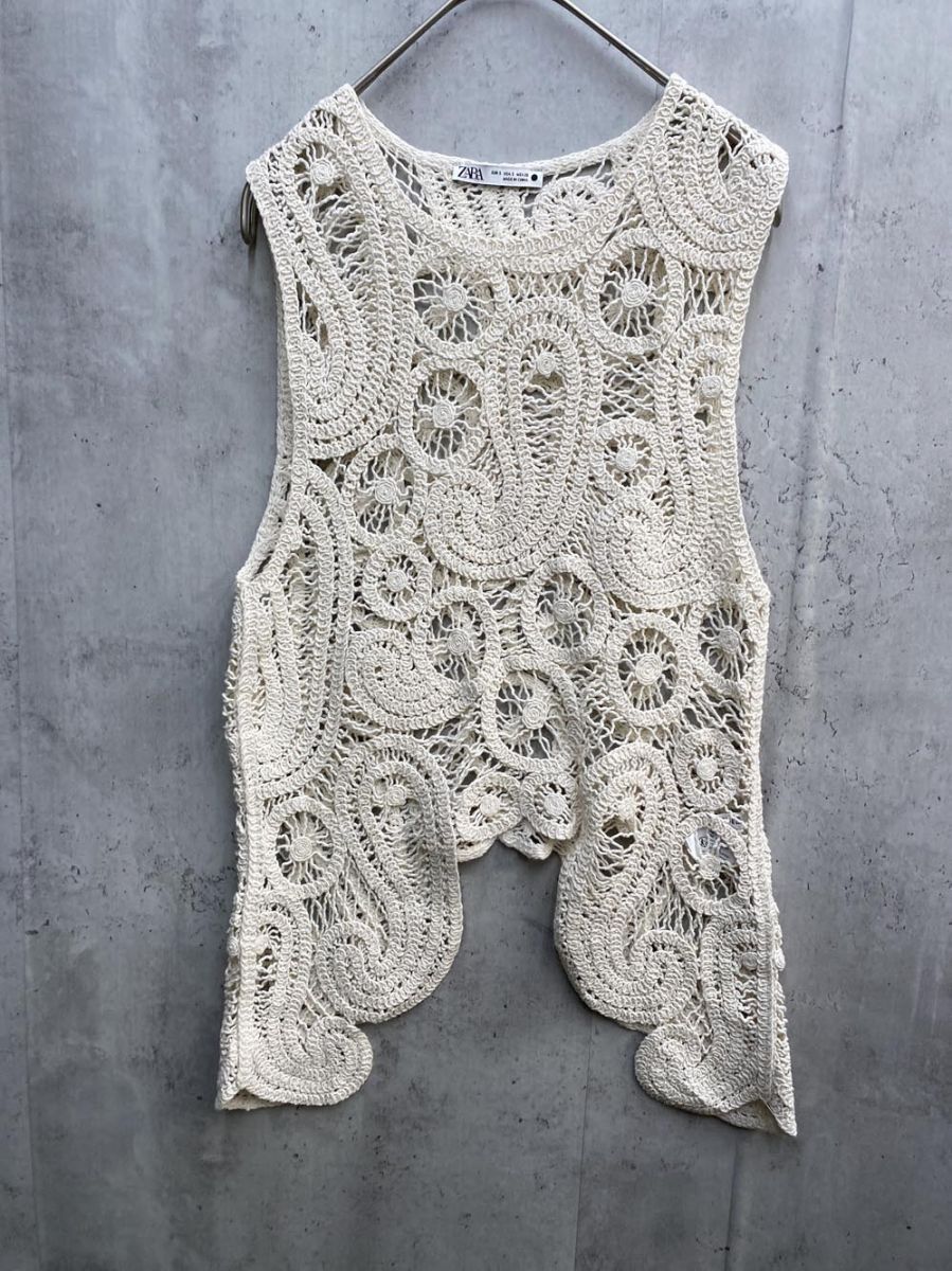 ZARA レーストリム付きリブ編みベスト 5644/314 LACE RIB TOP - Oyster-white | ZARA Mexico