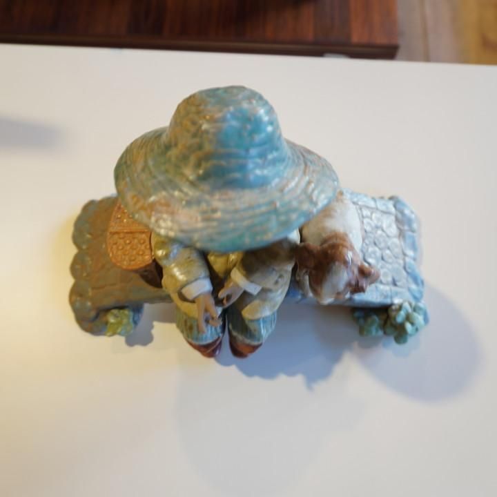 リヤドロ 凍った川で魚釣り 12237 男の子 陶器 LLADRO