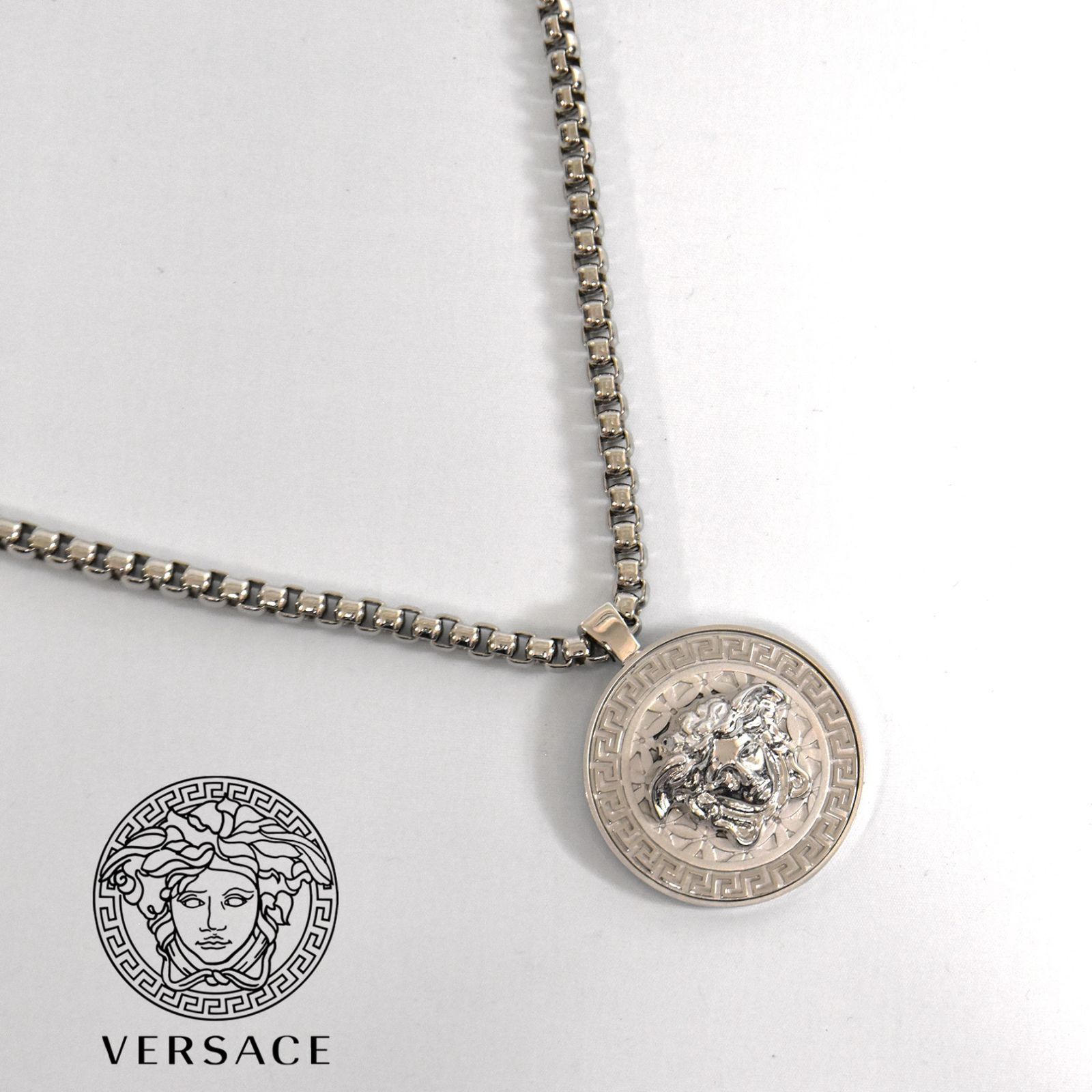 訳あり】VERSACE メダリオンメデューサネックレス シルバー - MISH