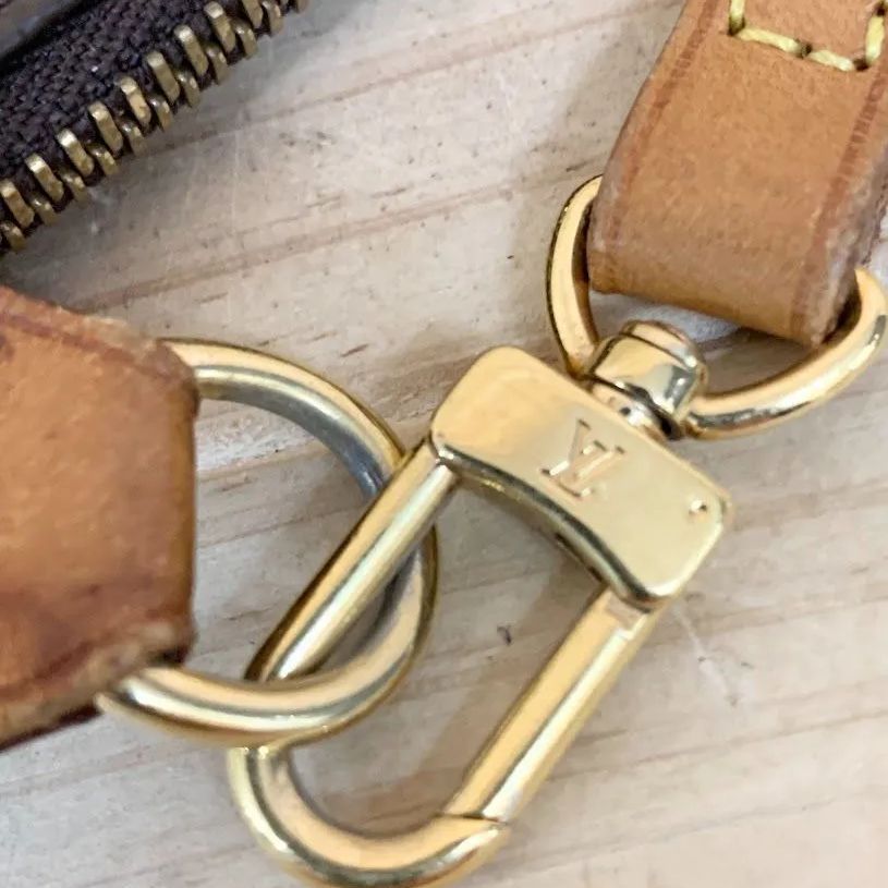 VUITTON