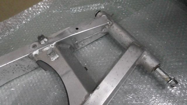 CB400 SUPER FOUR NC31-1030xxx の スイングアーム 1757565791