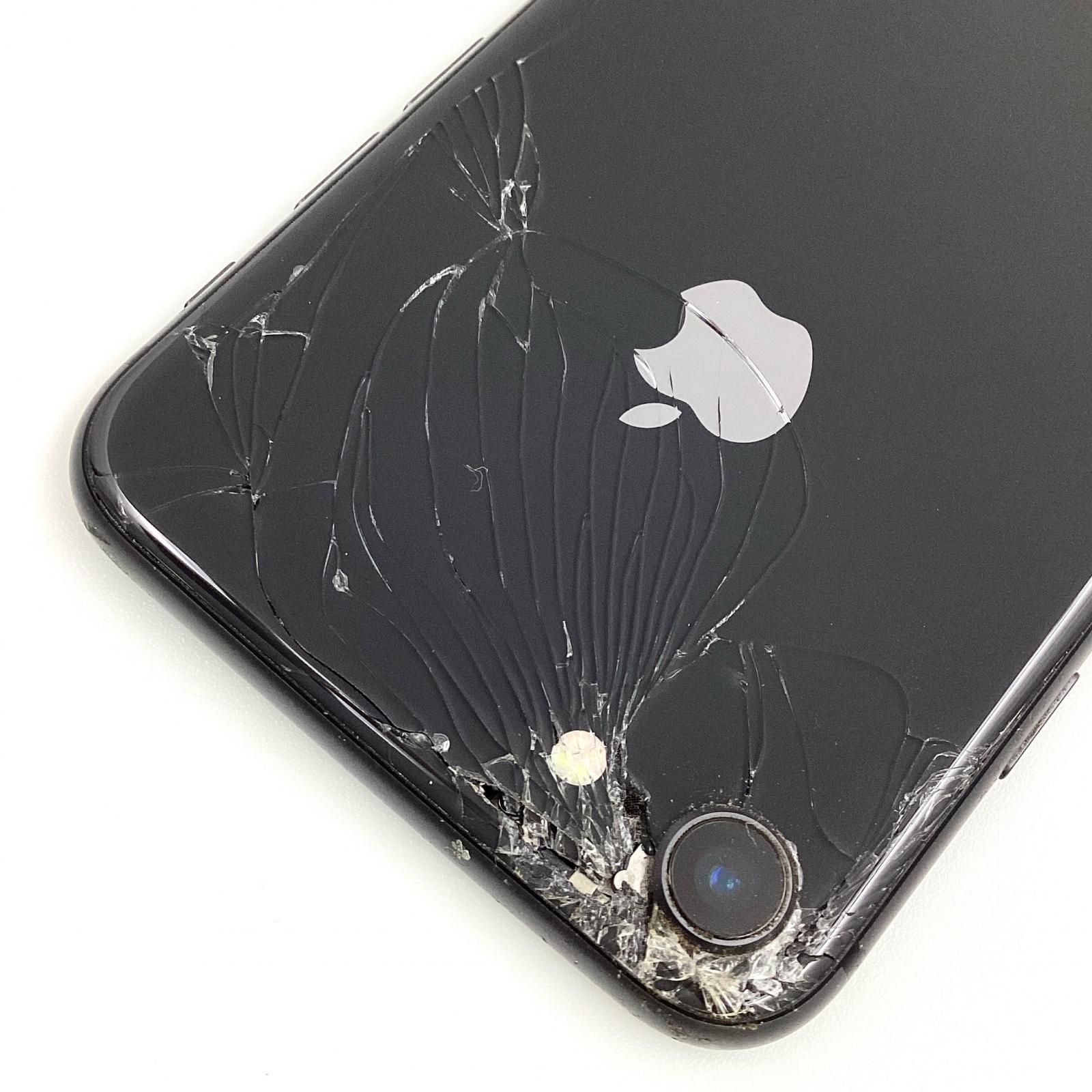 新品、未使用 iPhone 8 64G 本体 シルバー SIMフリー化済