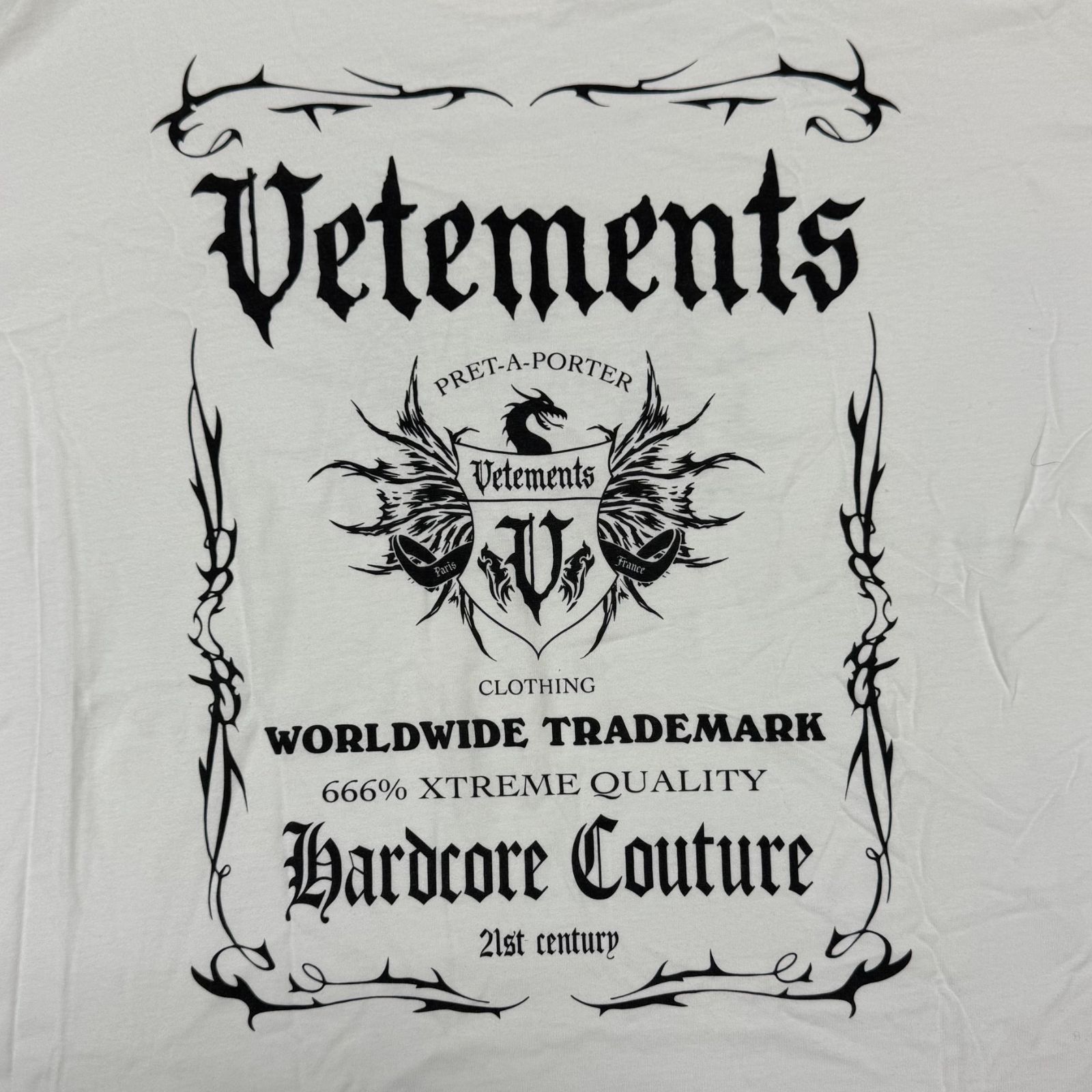 【関税込み】VETEMENTS ブラック ロゴ オーバーサイズ Tシャツ VETEMENTS ヴェトモン オーバーサイズ Tシャツ 黒 | SOHOO