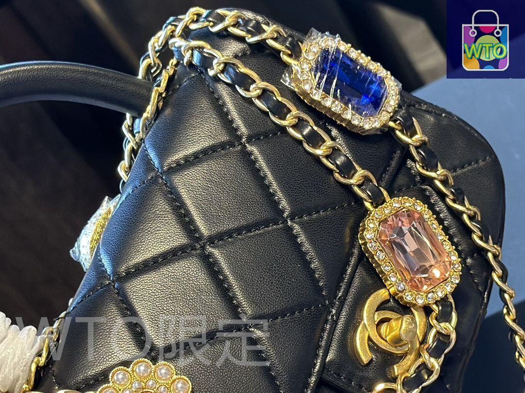 カラフルなビジュータイプ♪【CHANEL】24A バングル an/アン】カットデザイン ビジュー セットアップ ラメ ジップ
