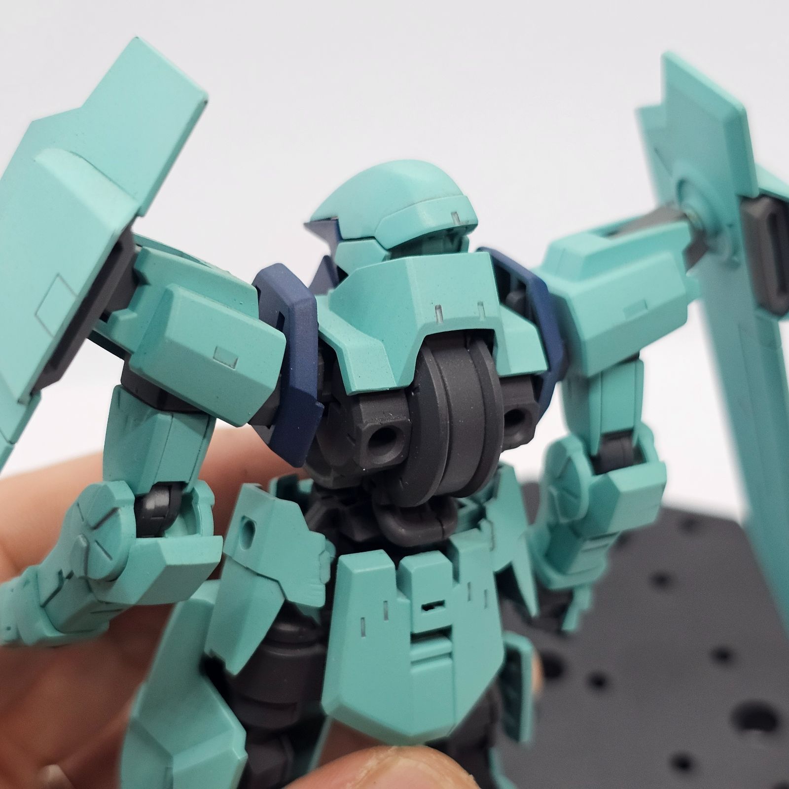 HG　グレイズリッター（改修品）ガンプラ　完成品　ジャンク