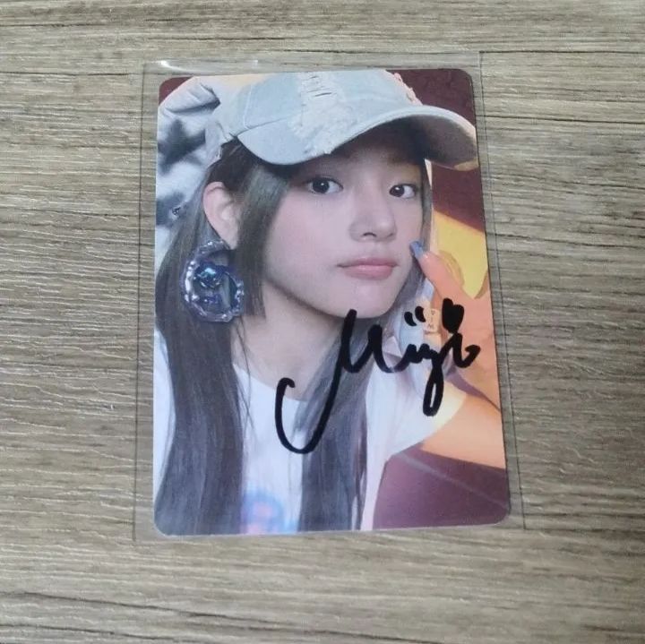 NewJeans ミンジ サイントレカ Yahoo!オークション - NewJeans【ミンジ