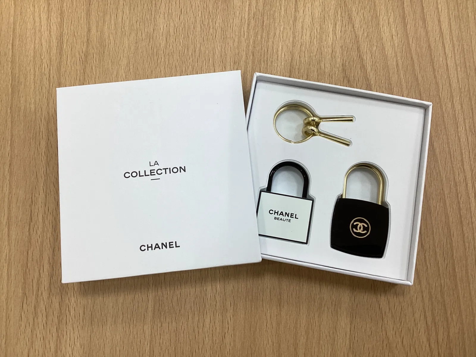 シャネル ラコレクション ノベルティ　 キーセット キーリング カデナ　南京錠 2025年最新】シャネル ラコレクション カデナの人気アイテム - メルカリ