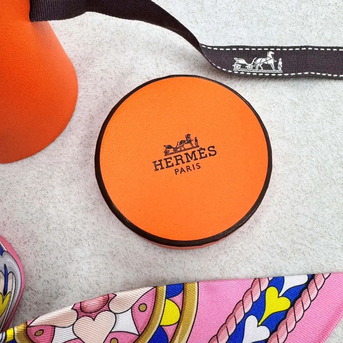 新品 HERMES（エルメス) ツイリー スカーフ 064090S ピンク