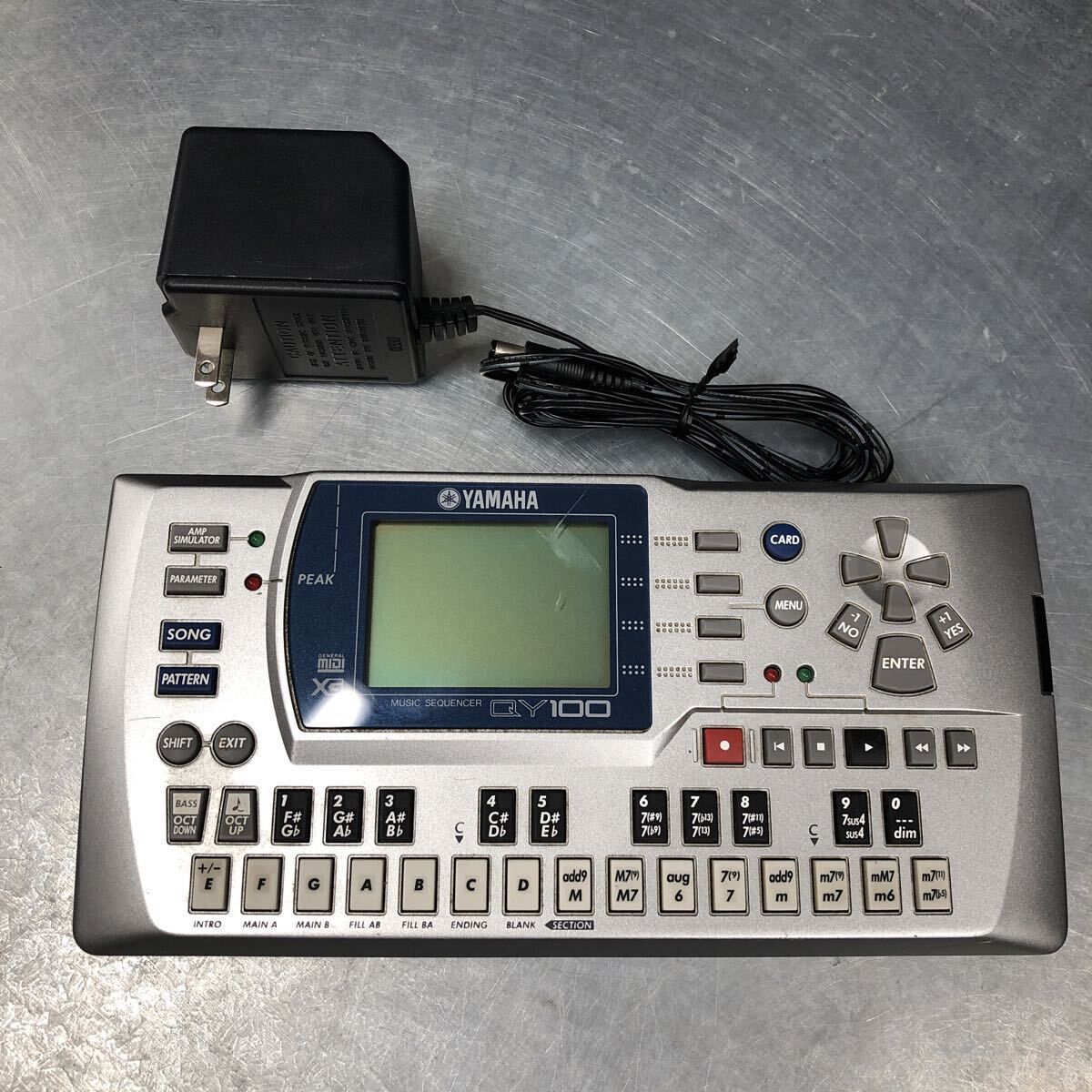 TQ099 YAMAHA QY100 ミュージックシーケンサー リズムマシン