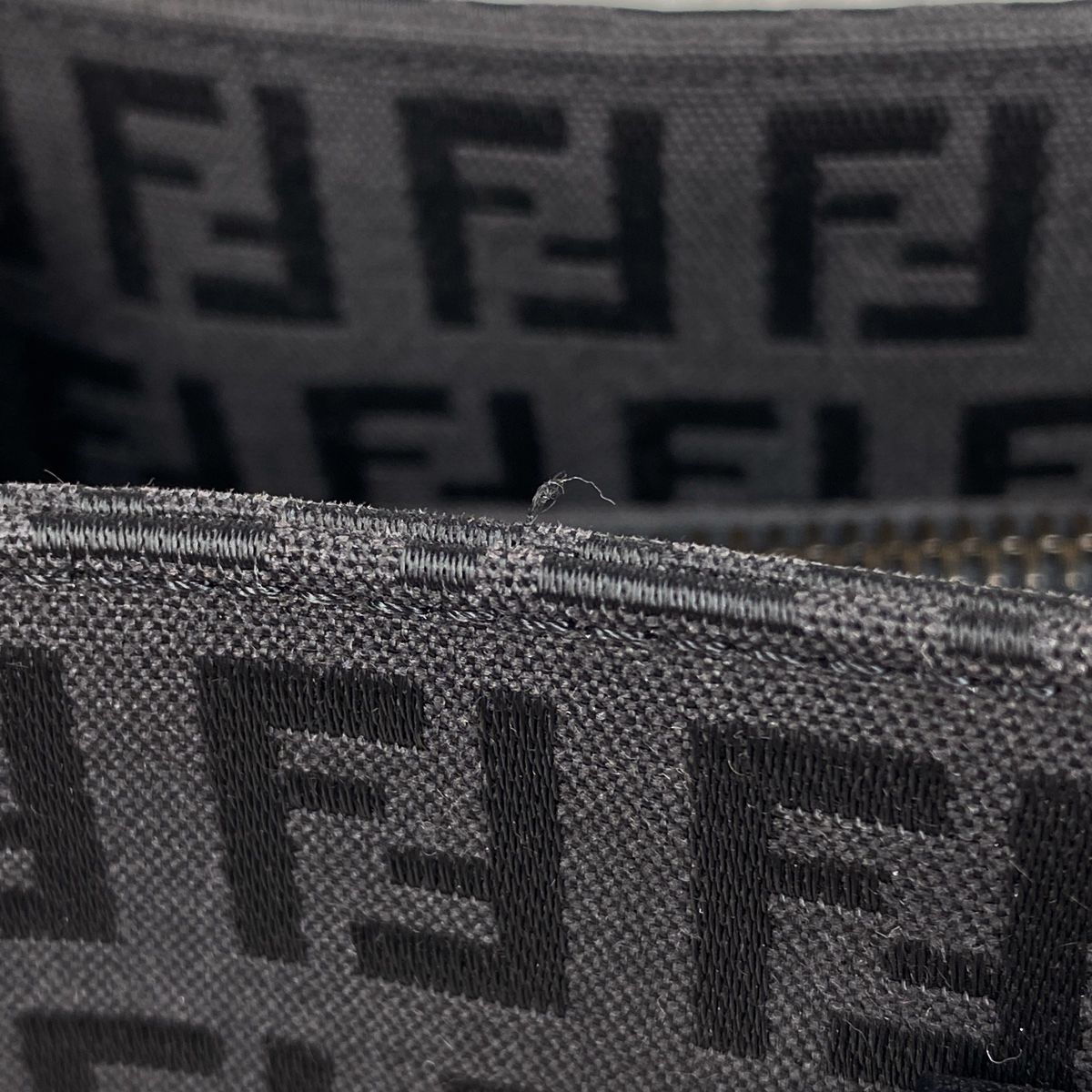 フェンディ FENDI ズッキーノ柄 ハンドバッグ 手提げ 総柄 ロゴ