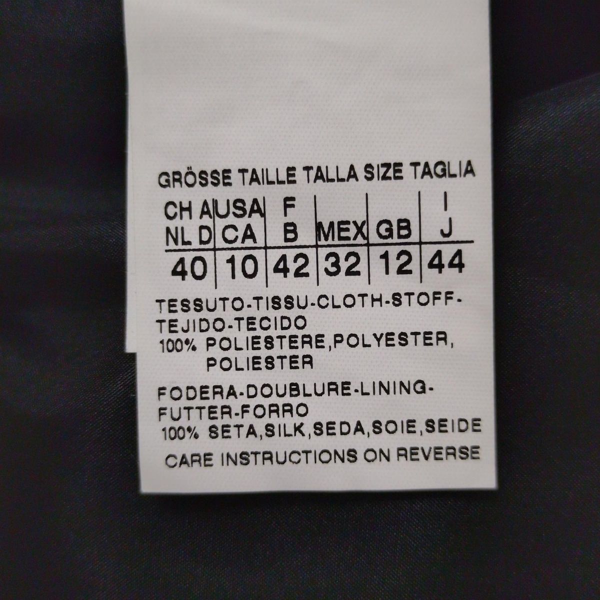 - ダークネイビー