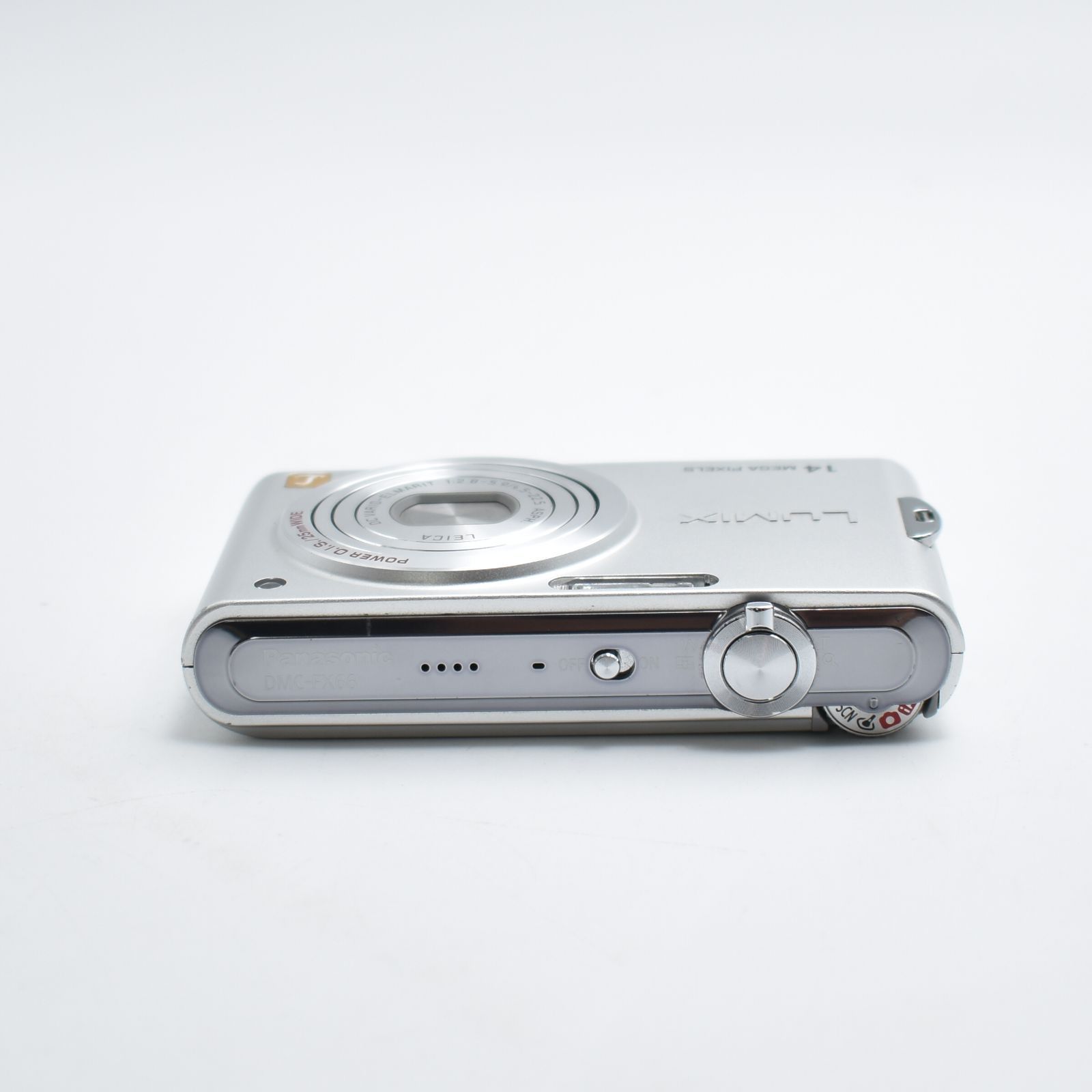 【中古】防水タイプ Panasonic LUMIX FT3-S（シルバー）【送料込み】 パナソニック デジタルカメラ LUMIX (ルミックス) LX3 ブラック DMC