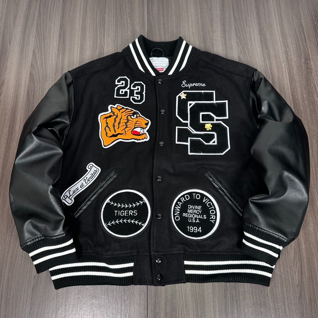 SUPREME 23 FW秋冬シリーズTIGER VARSITY JACKET刺繍ラベリング