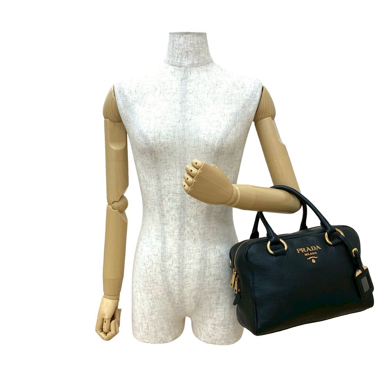 極 美品 PRADA プラダ ロゴ 金具 ヴィッテロダイノ レザー 本革
