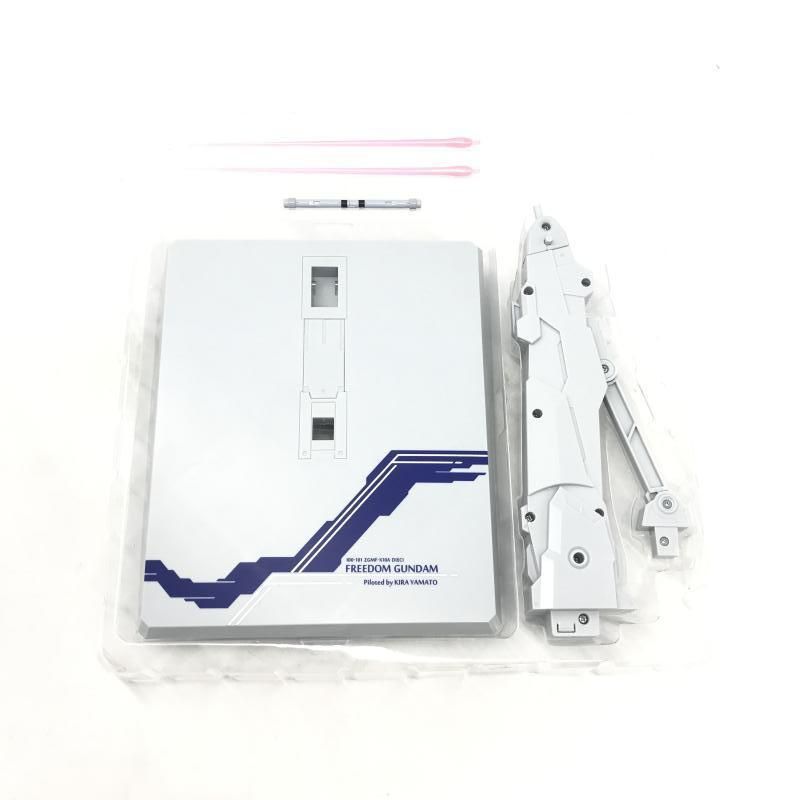中古】バンダイ METAL BUILD フリーダムガンダム CONCEPT 2/機動