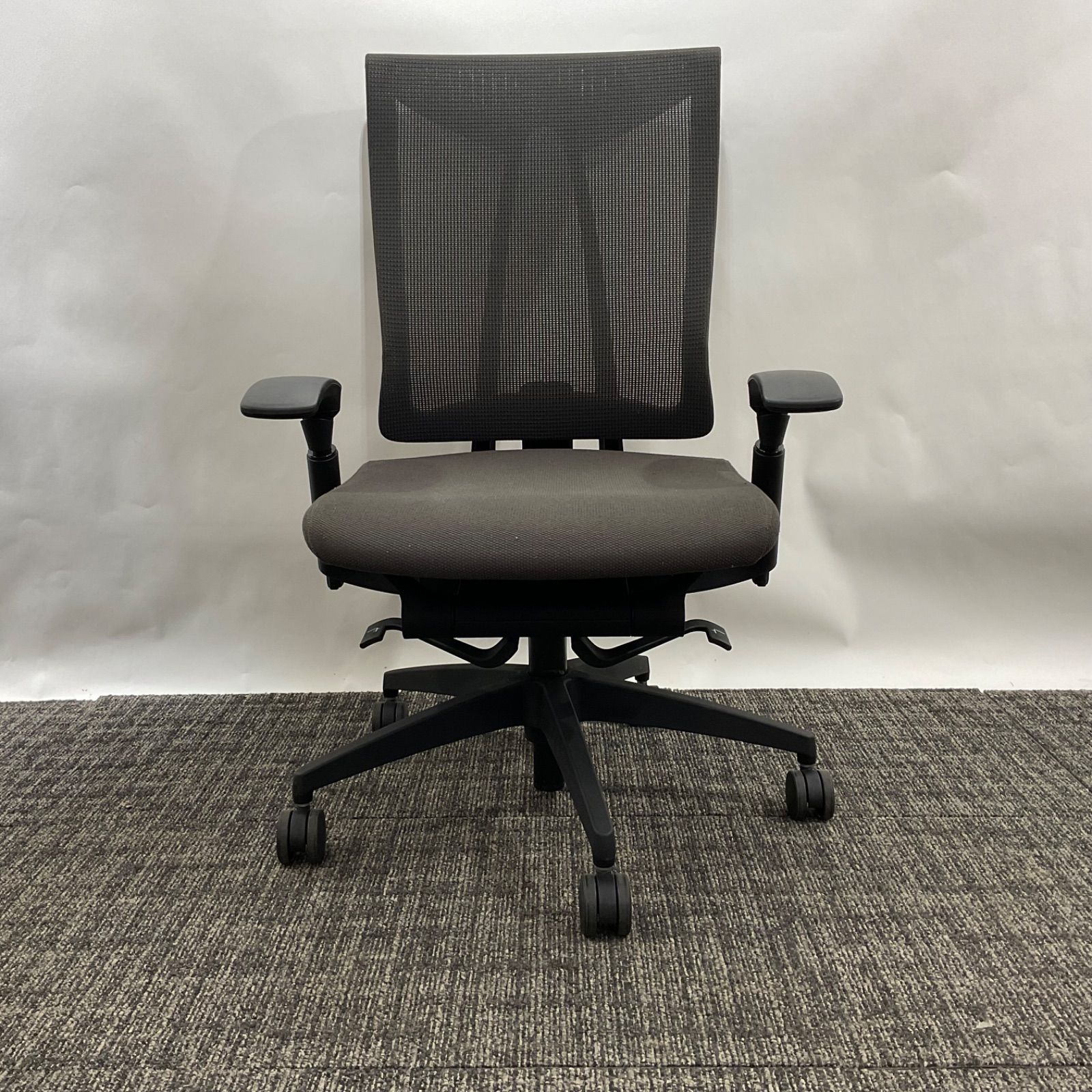 ITOKI イトーキ Celeeoセレーオ 清掃済み 動作良好!!