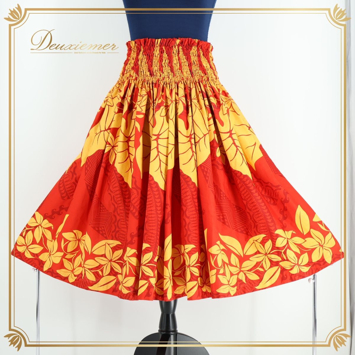 【美品 日本製 フラダンス衣装】レッド MENEHUNE PLANTETION 日本製 フラダンス衣装】レッド MENEHUNE PLANTETION ドレス