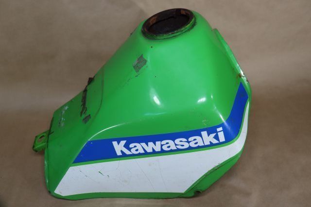 カワサキ KL250R KL250D ガソリンタンク K118-28