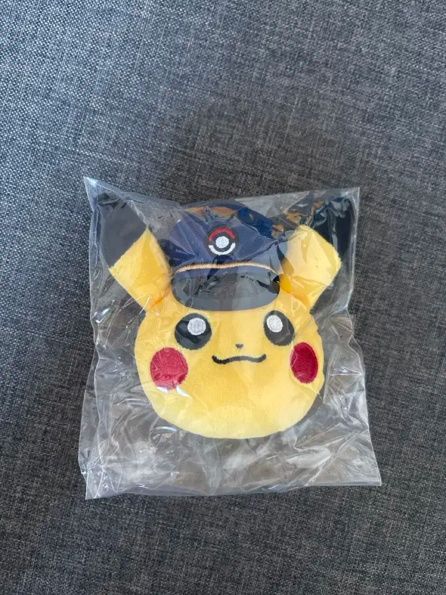釜山ポケモン 韓国メタモン ステーションマネージャー ピカチュウ クッション 釜山ポケモン 韓国メタモン ステーションマネージャー