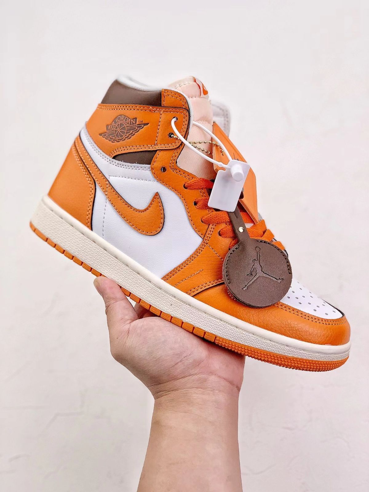 Nike  Air Jordan 1 High OG Starfish