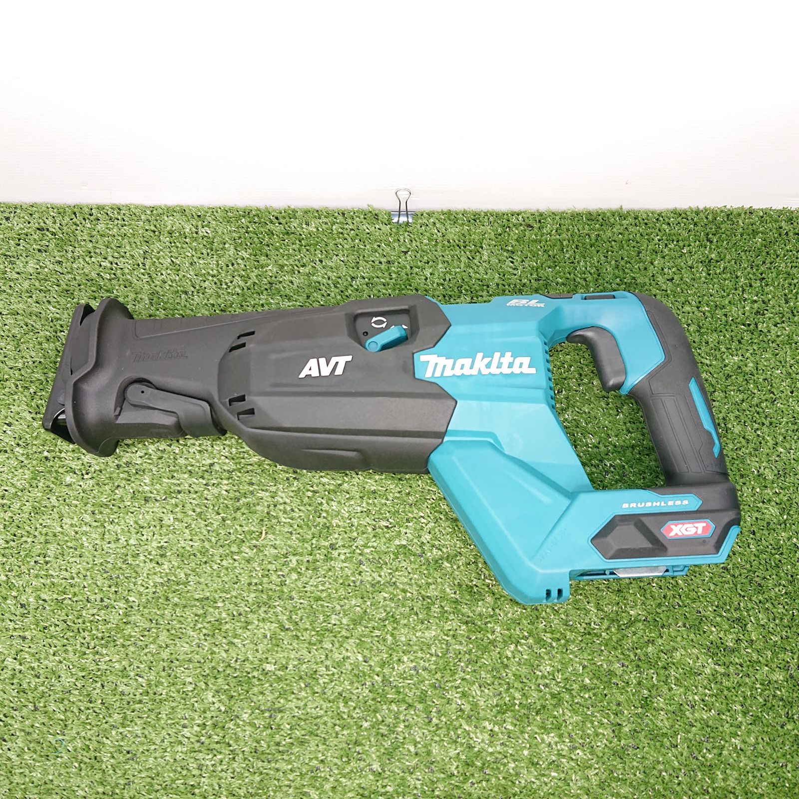 40V