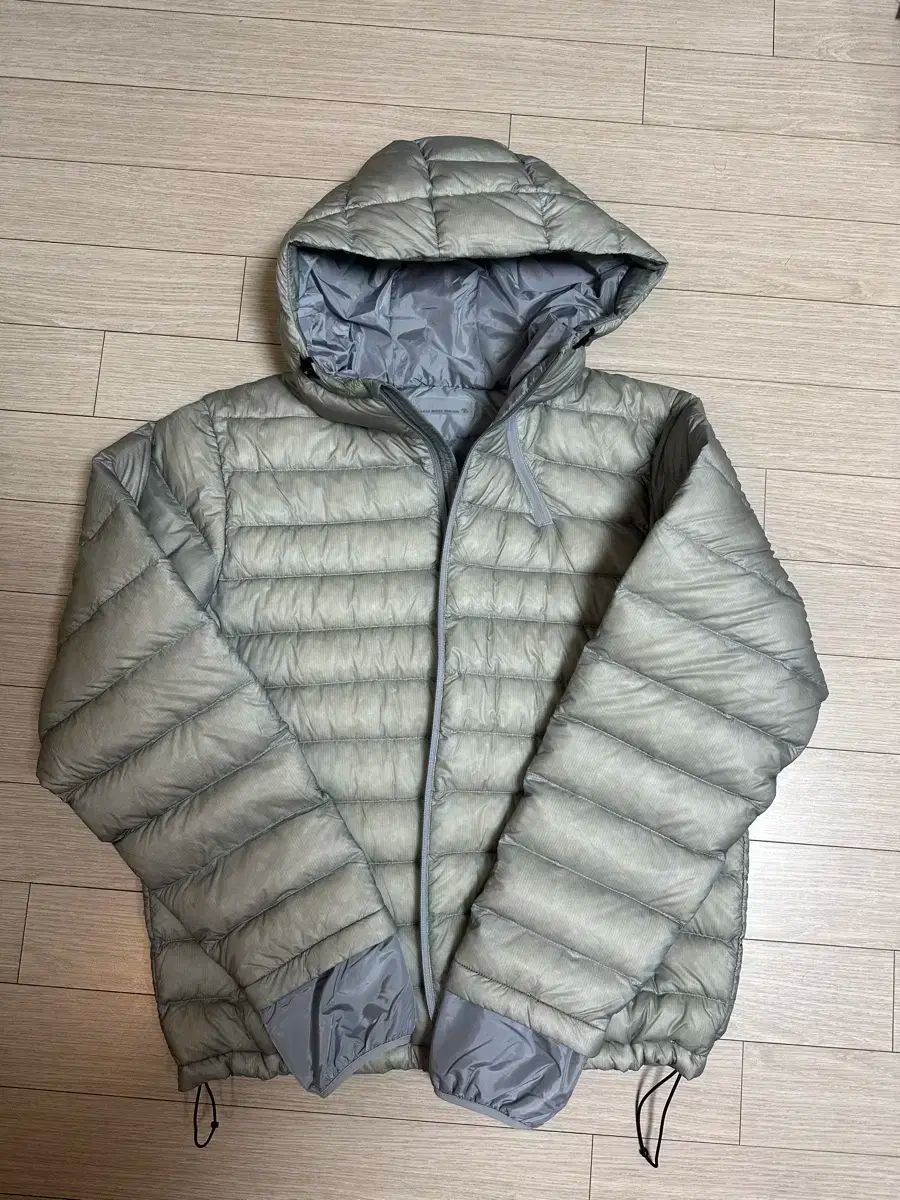 3 24F ／ W SAN SAN GEAR(サンサンギアー) サフィックス ダウンジャケット グレー