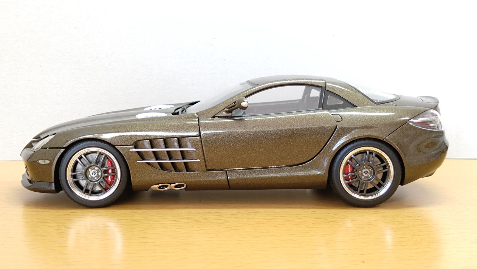 プラモデル完成品・タミヤ 1/24 メルセデス・ベンツ SLR マクラーレン 