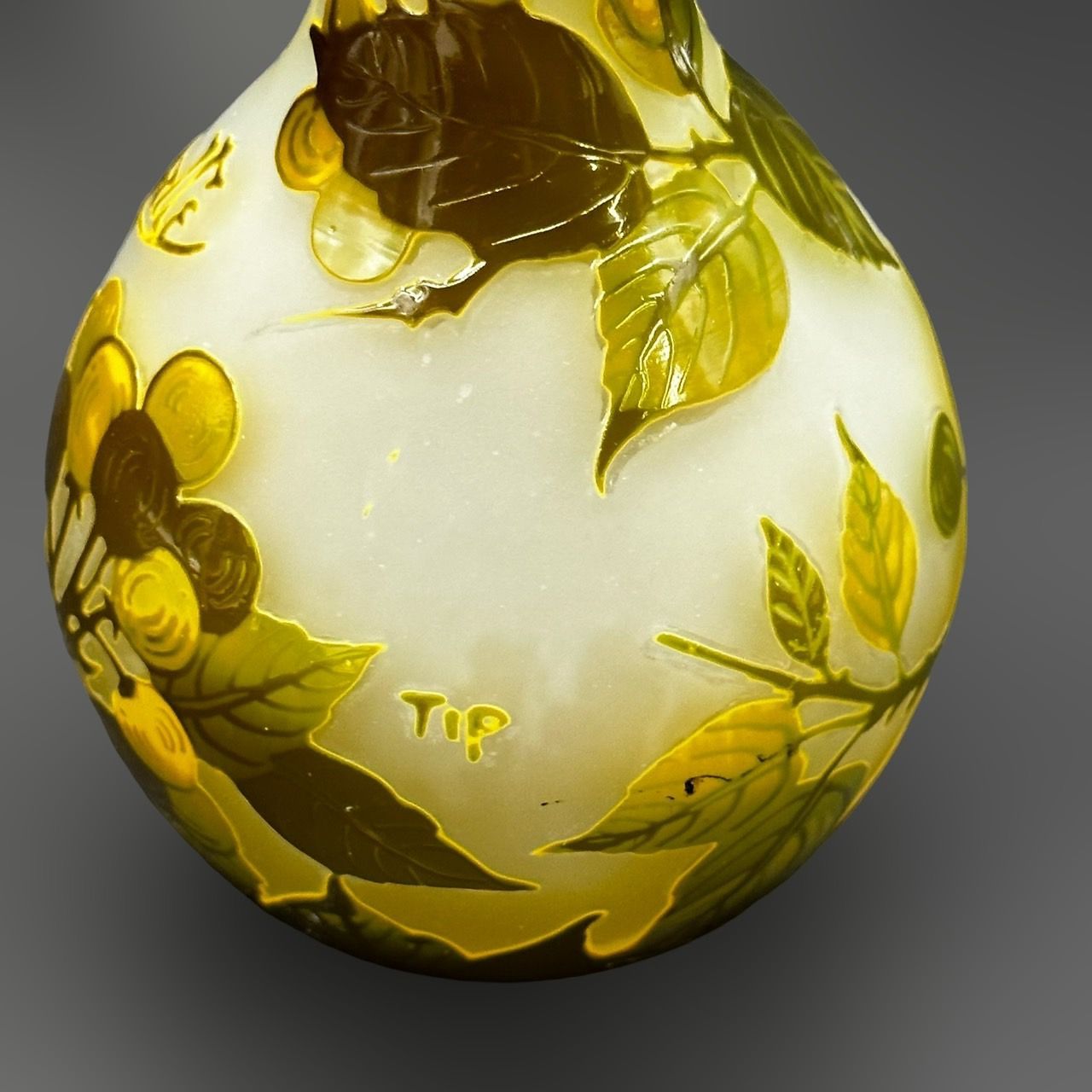 エミールガレ 鶴首花瓶- エミールガレ 鶴首 花瓶 カメオ彫り 被せ