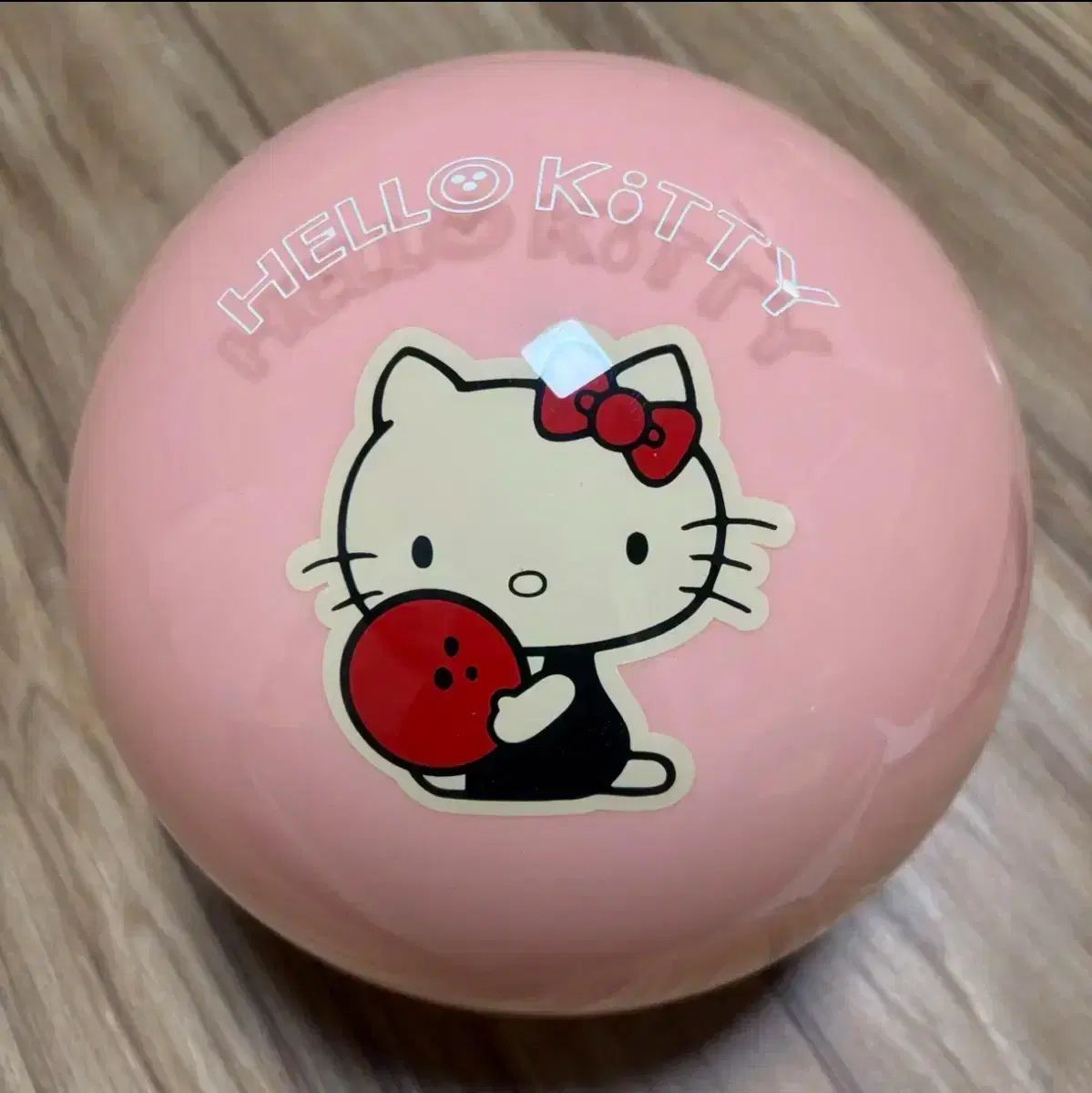 ハローキティボウリングボール