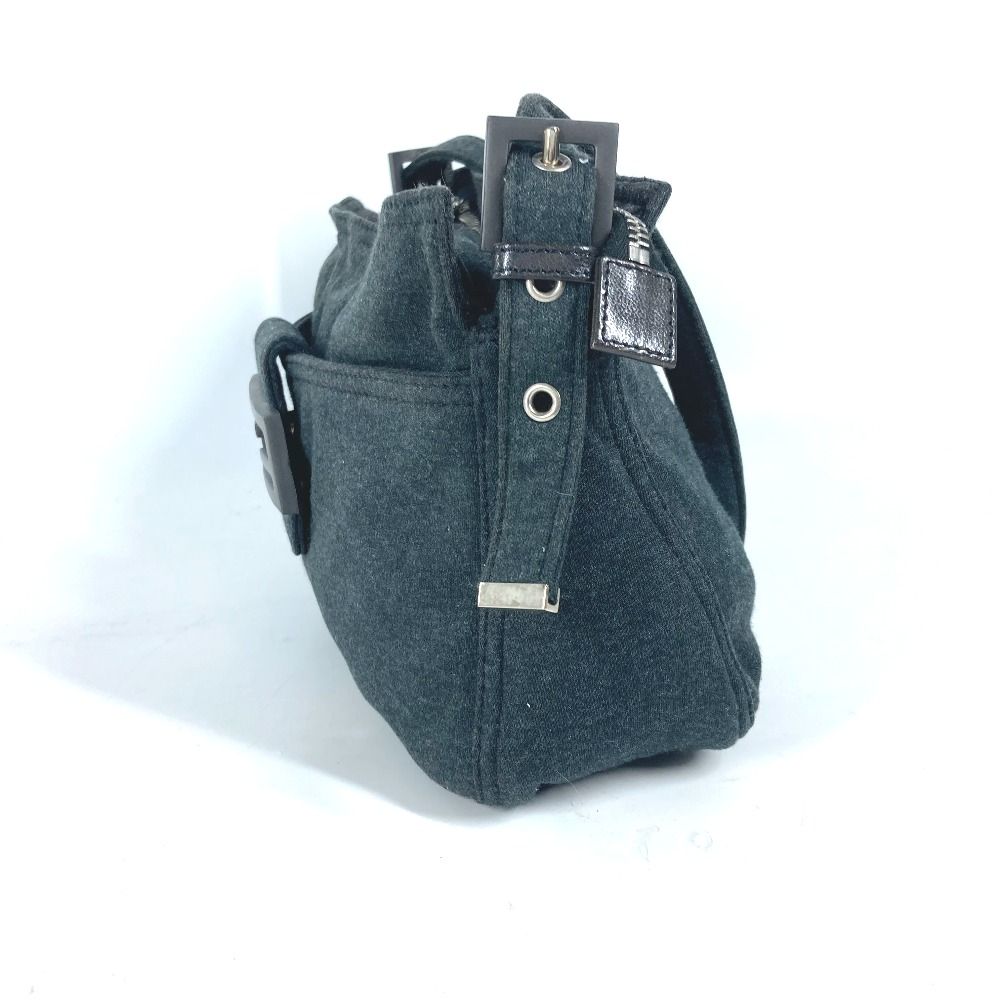 FENDI フェンディ ショルダーバッグ ロゴ ジャージ - メルカリ