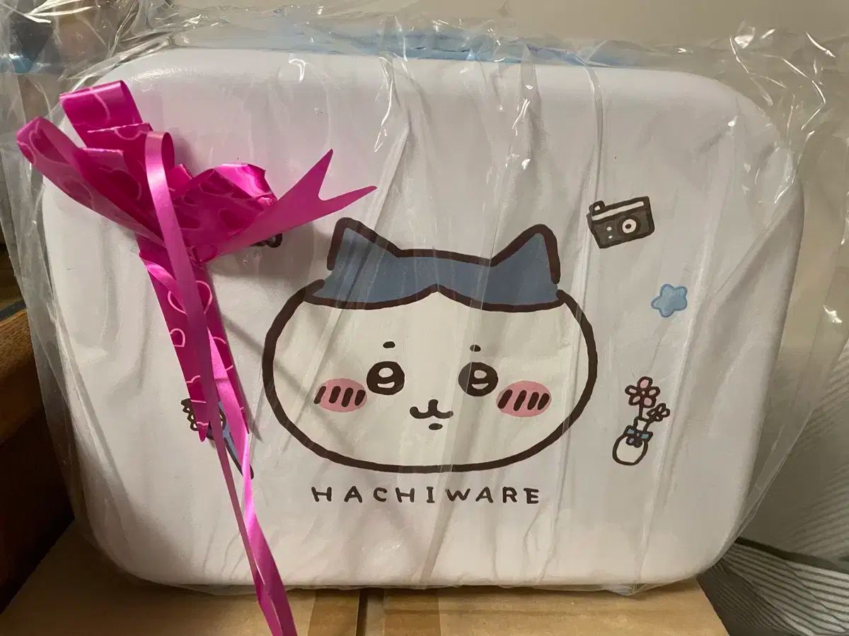 ちいかわ 韓国限定 キャリーケース ミニトランク セット ハチワレ