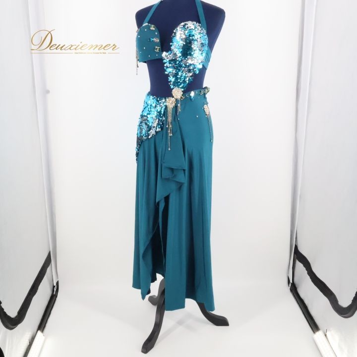 ベリーダンス オリエンタル 衣装 上下セット RAQIA HASSAN グリーン系 緑 ブルー系 青 青緑 ラインストーン スパンコールラメ ラメ 舞台 発表会 イベント ベリーダンス衣装 コスチューム 豪華 パフォーマンス ダンス衣装 おしゃれ 衣装セット