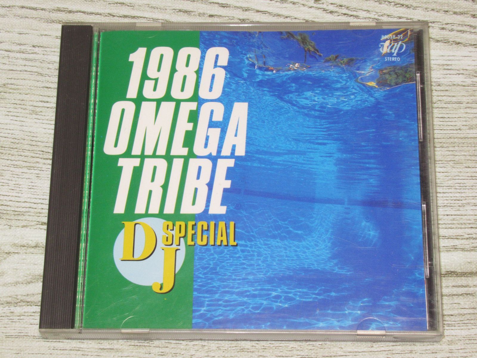 CD　1986 オメガトライブ　DJスペシャル　帯なし　80038-32　3200円　1986 OMEGA TRIBE DJ SPECIAL 　 カルロス・トシキ
