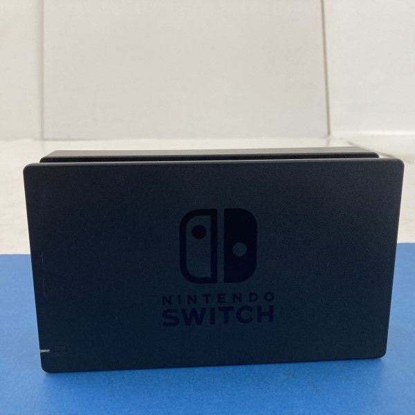 中古 Nintendo Switch 2022年箱小型版 グレー HADSKAAAHの買取
