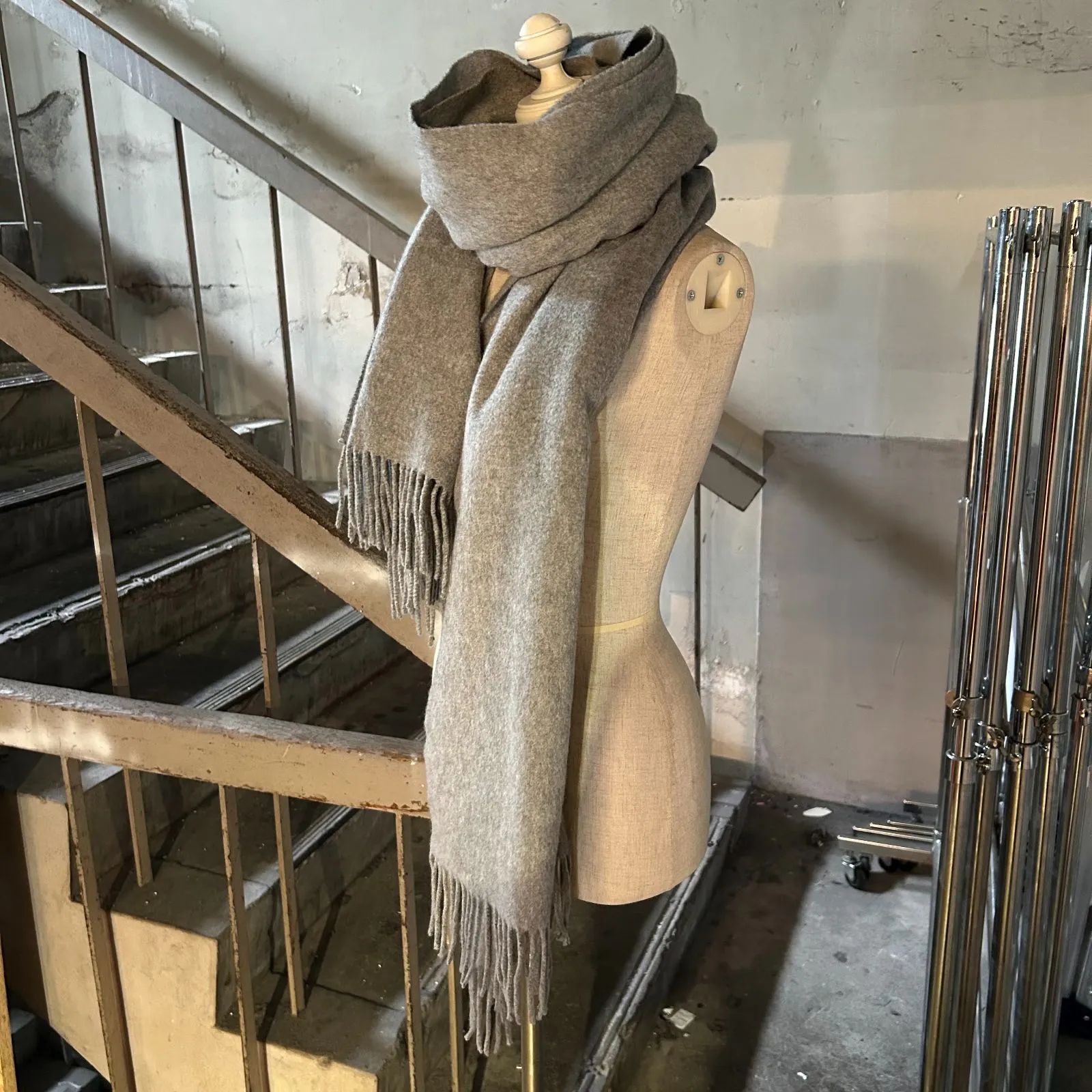 試着のみ】 Johnstons of Elgin カシミヤ 100% ネイビー 中判プレーン