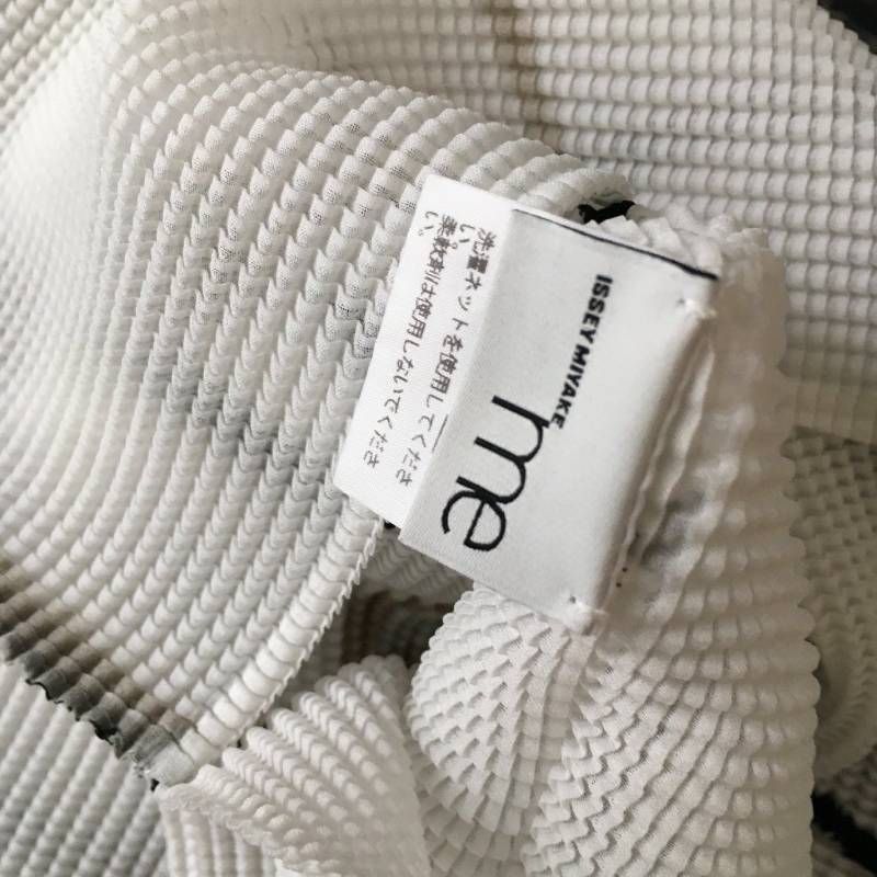  me ISSEY MIYAKE ミー イッセイミヤケ トップスF その他 トップス
