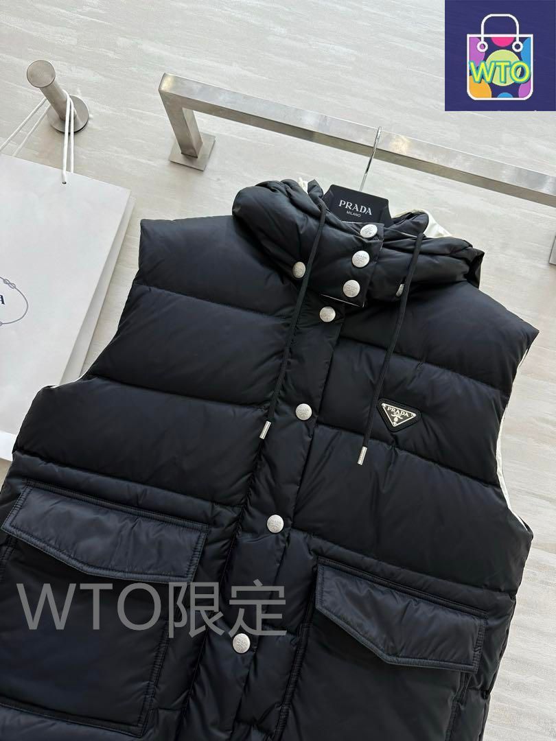 【♡こか♡】＊他の方のご購入はお控えください＊PRADA★ダウンベスト50 PRADA ダウンベスト フード付き 黒｜本日限定特価｜新品未使用