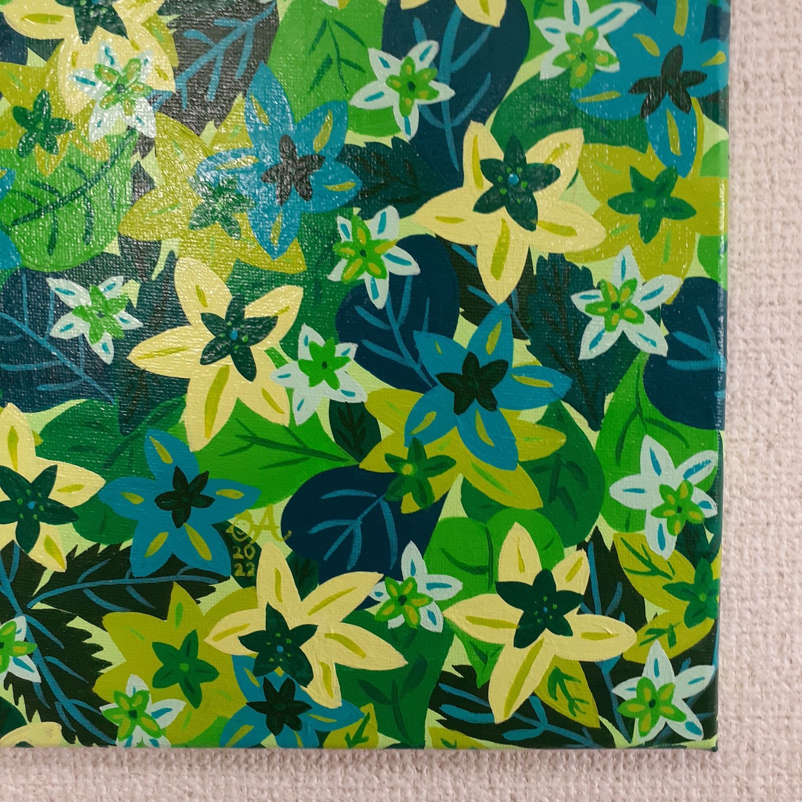 ハート型 青い花だらけのハートの作品 画家　小楠アキコ作品　40×40cm ハート型 青い花だらけのハートの作品 画家 小楠アキコ作品 40