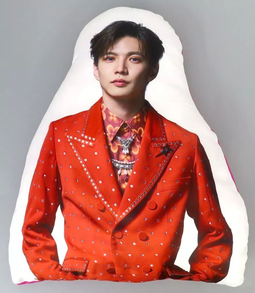 佐藤大樹　クッション　レア 中古】クッション・抱き枕・本体 佐藤大樹(Astro9 ≠FANTASTICS