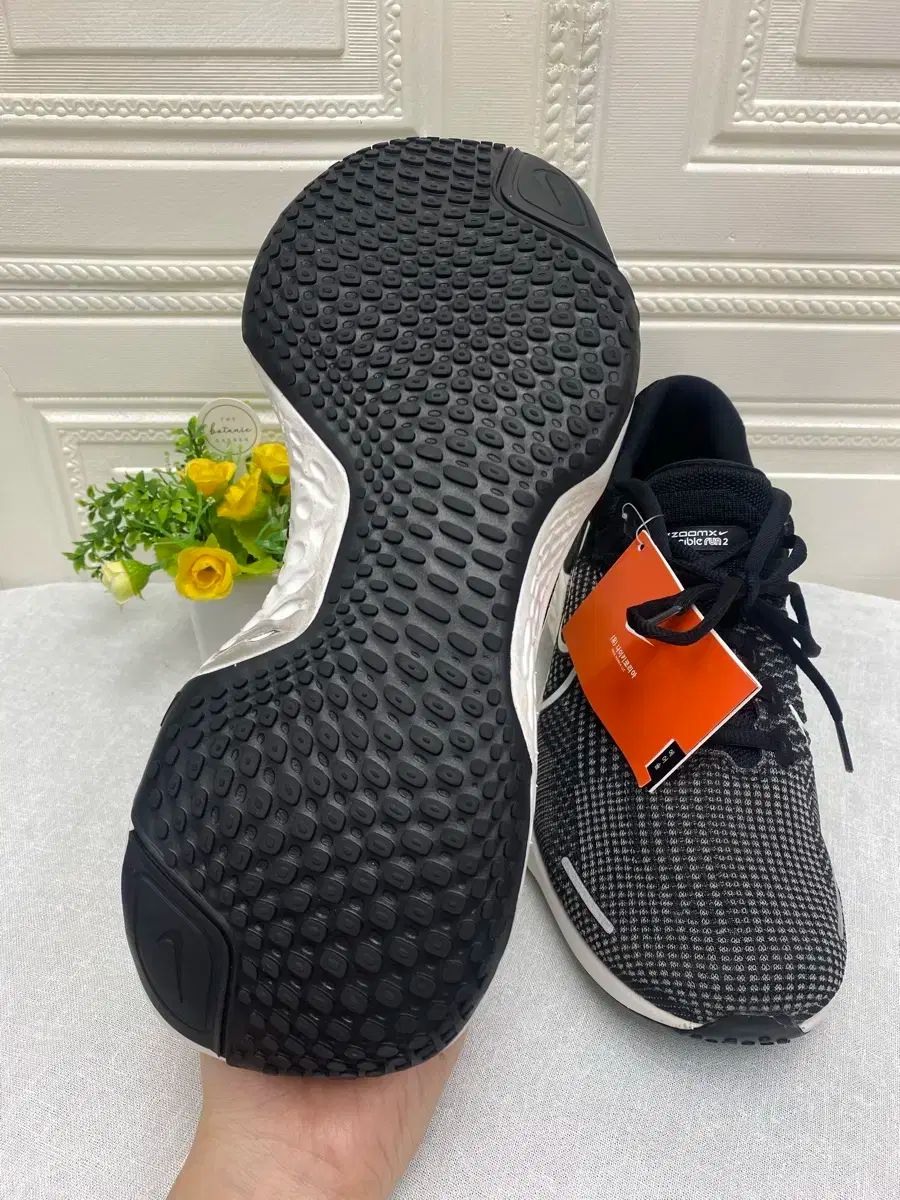 NIKE ナイキ Zoomx インヴィンシブル ラン フライニット スニーカー OLIVEOS_COM_TR