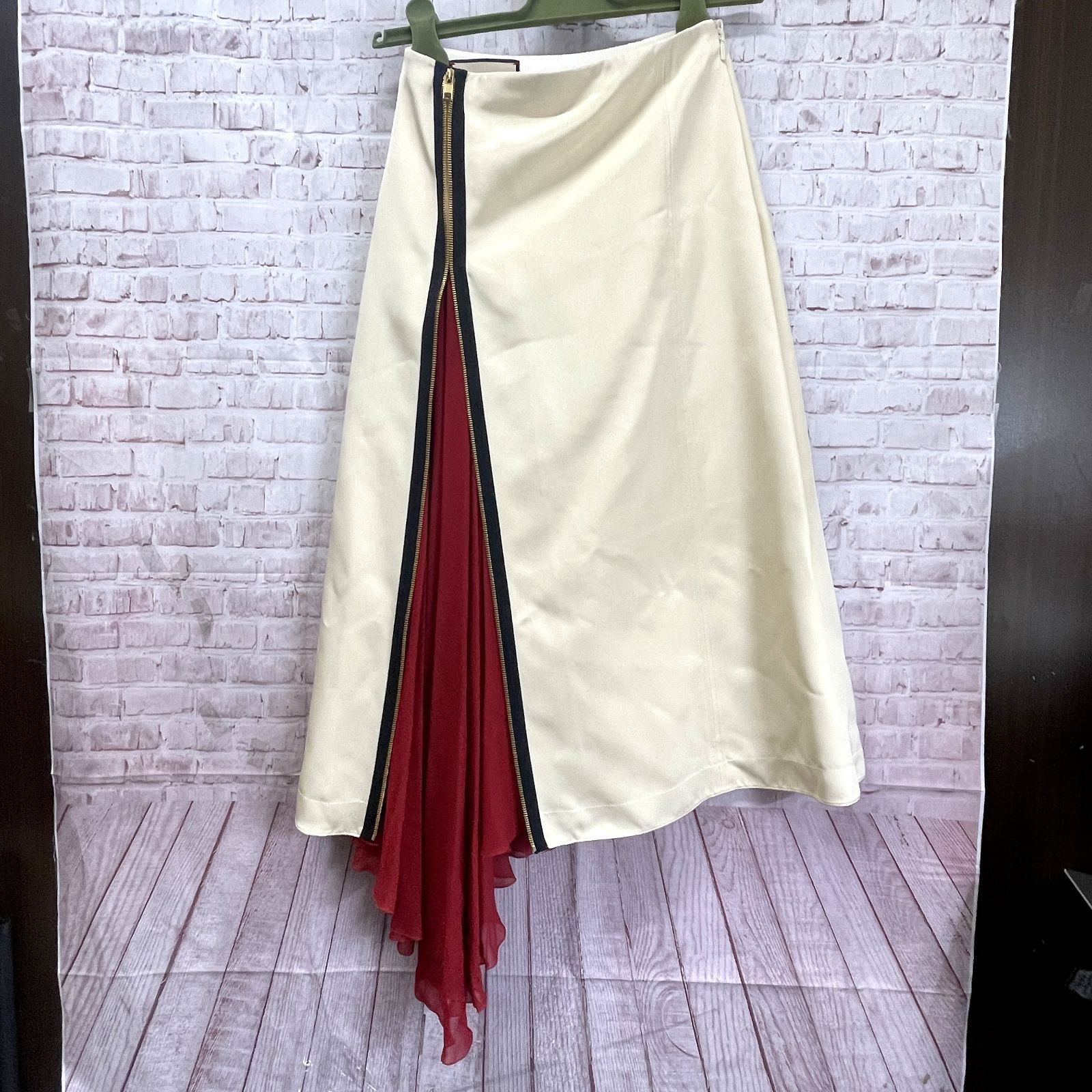 極美品 GUCCI 669705 シルク フォールト スカート 36 アイボリー  