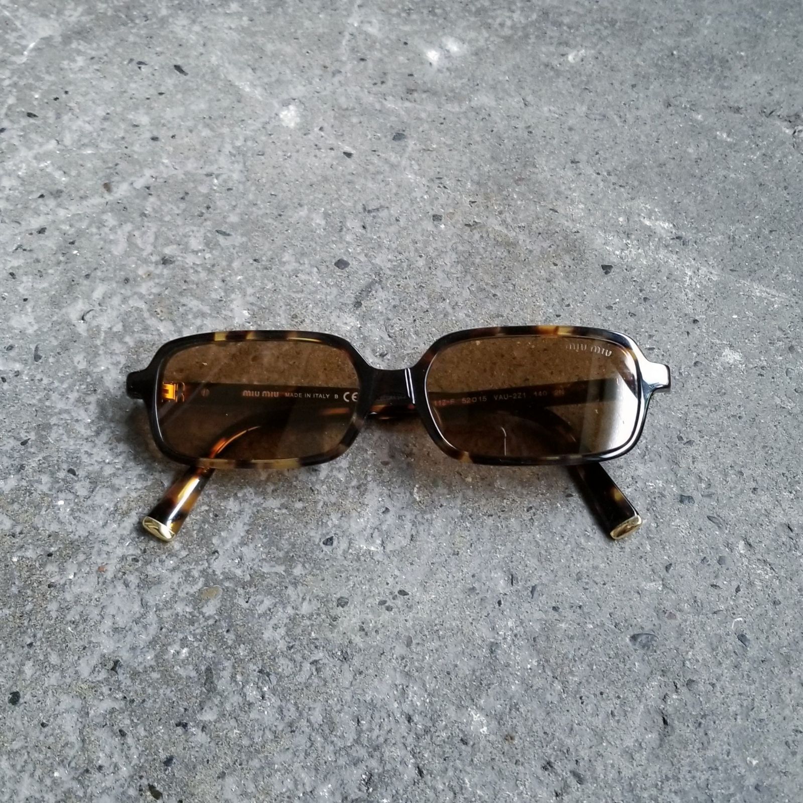 miu miu ミュウ リガード サングラス ミュウミュウ