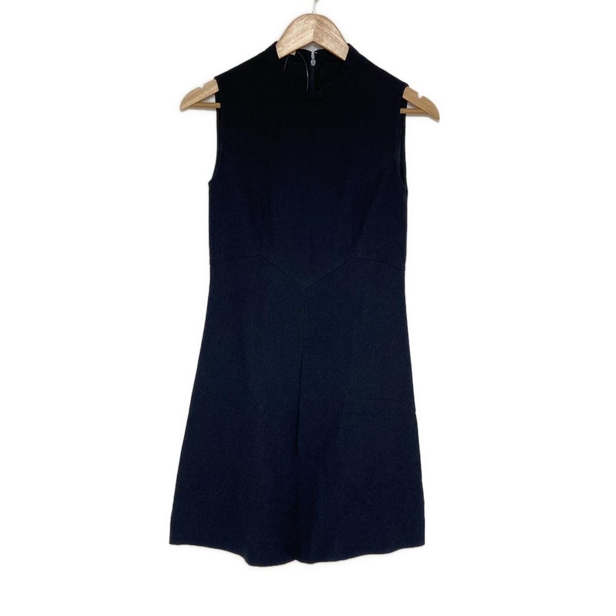【MiuMiu】クルーネック ノースリーブ ワンピース☆SALE中 MIU MIU(ミュウミュウ) ノースリーブワンピースC-TK8925 C