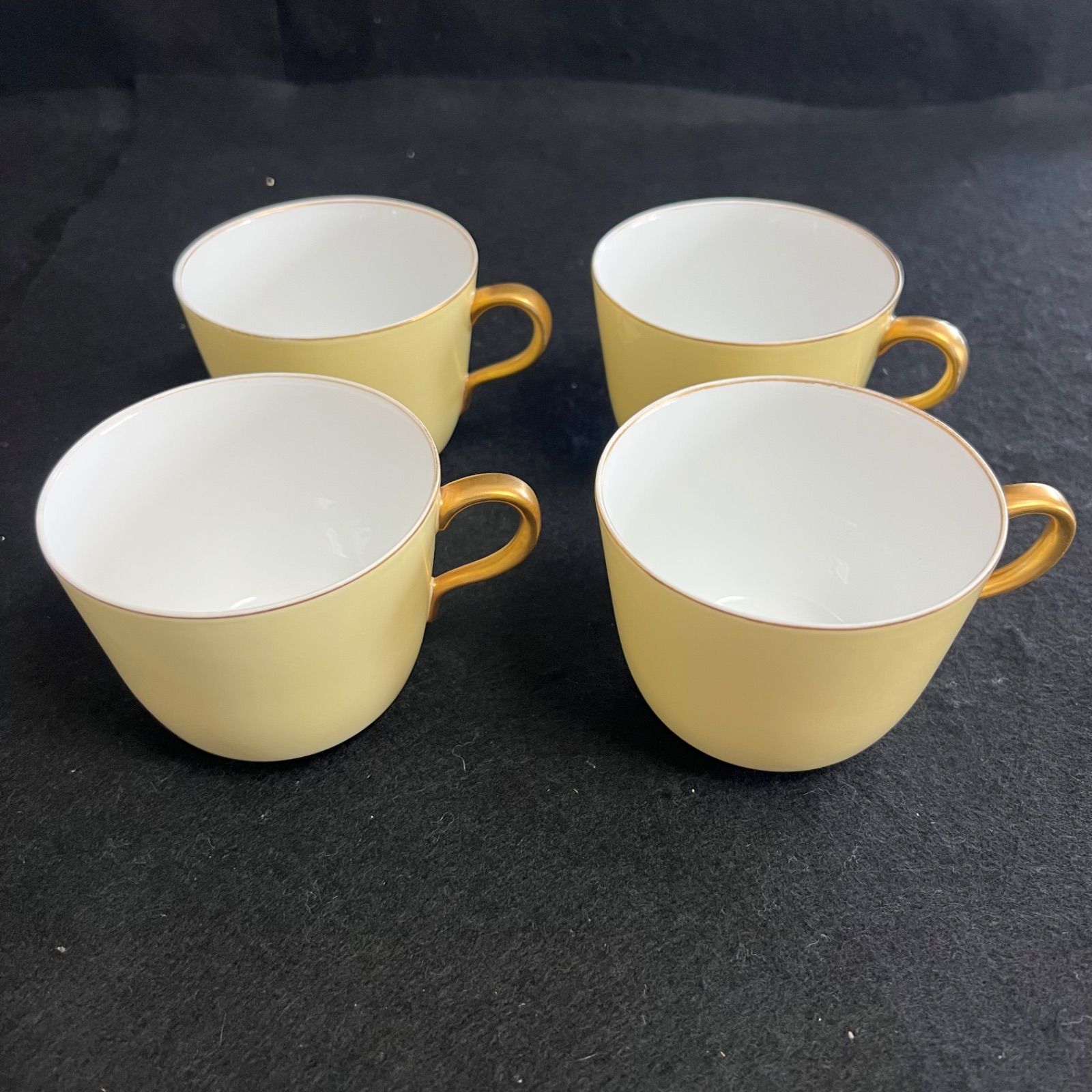 【現品限り一斉値下げ！】 F 大倉陶園 Okura China オークラチャイナ カップソーサー クリーム色 金縁 4客セット F2509238 学ぶことの多い