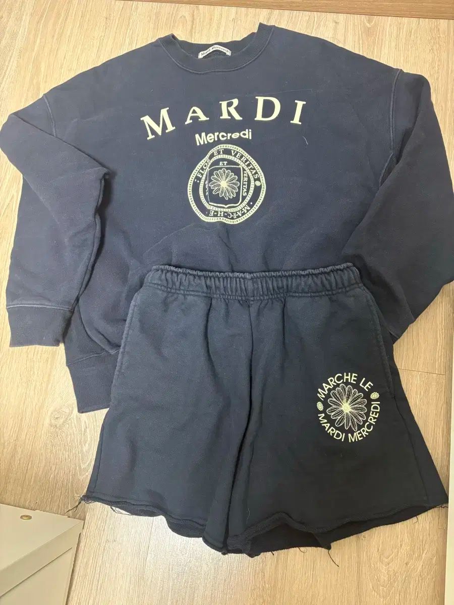 Mardi Mercredi(マルディメクルディ) メクルディ 上下セット 