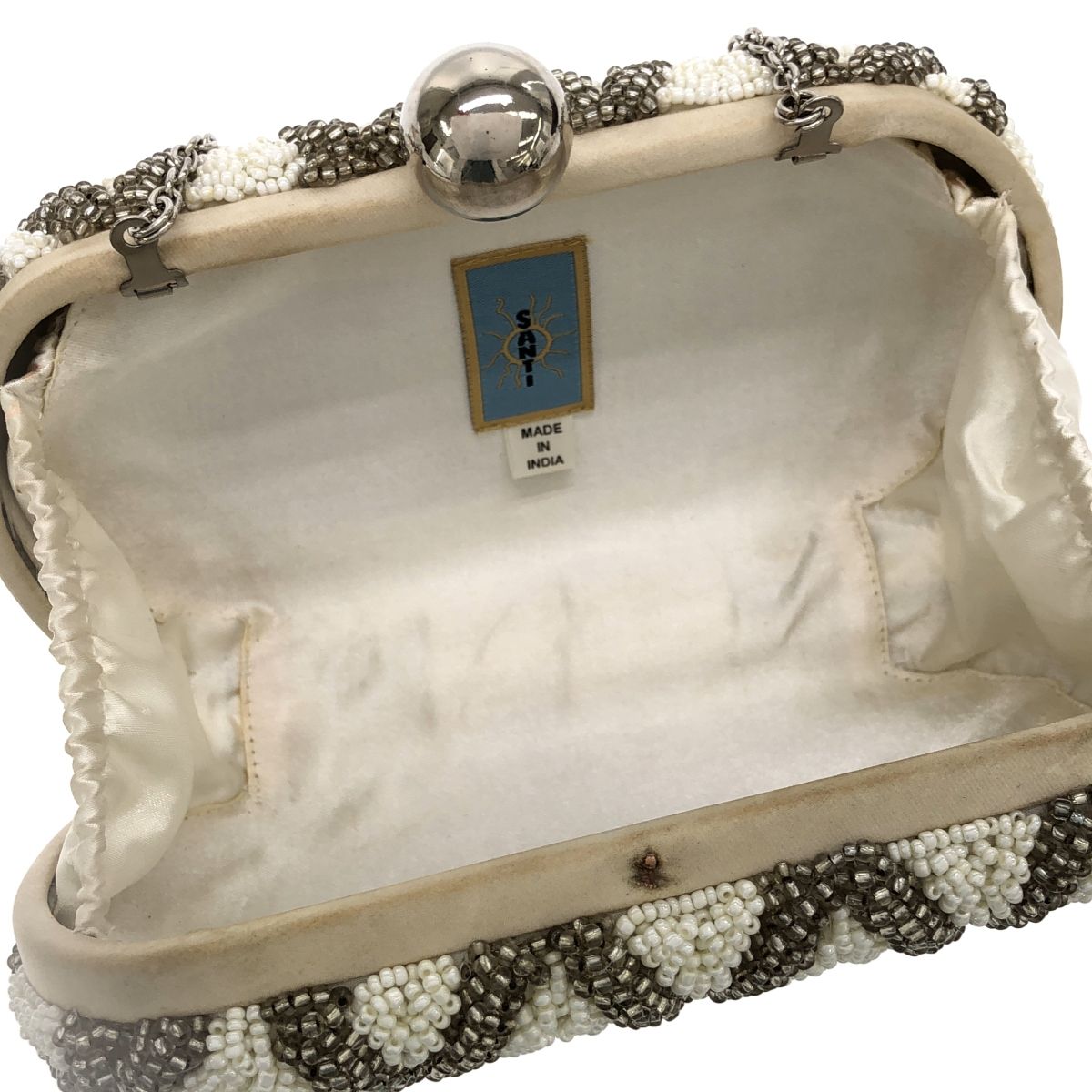 SANTI サンティ ビーズ クラッチバッグ SANTI サンティ チェーンビーズクラッチバッグ ホワイト系