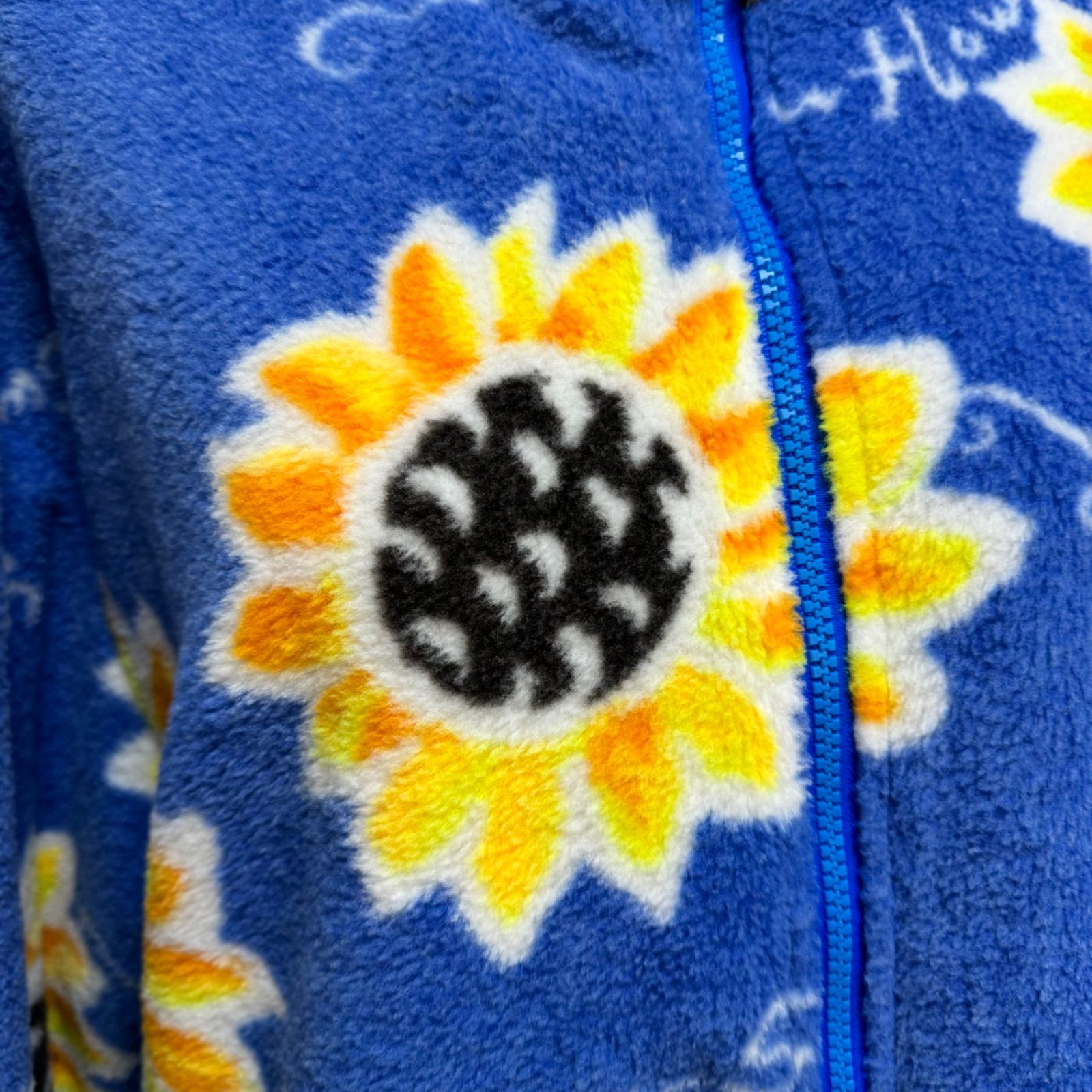 🌻 𝘚𝘶𝘯𝘧𝘭𝘰𝘸𝘦𝘳🌻 個性的！ひまわりが目を惹く ellesse フリース アウター ヴィンテージ/古着 - メルカリ