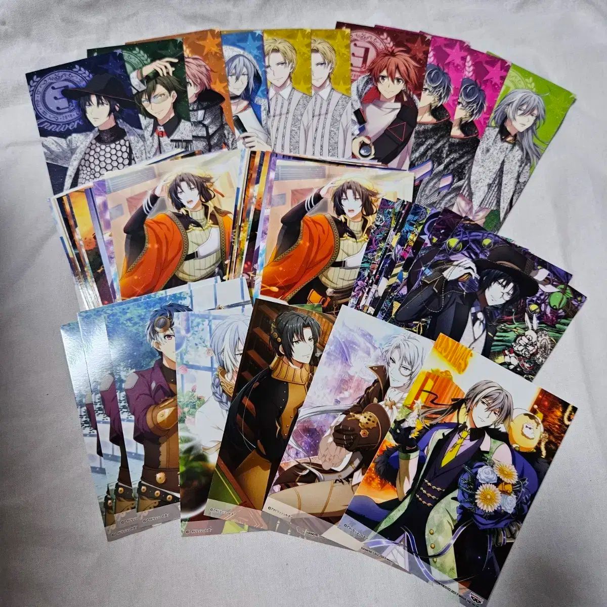 アニメグッズ アイドリッシュセブン 紙類　紙雑貨　大量　まとめ売り パッケージ) アイナナ 紙類 グッズ まとめ売り アイドリッシュセブン