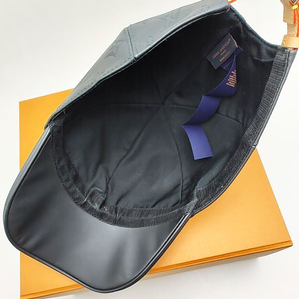 美品】ルイヴィトン キャップ・モノグラム シャドウ 新作 レザー