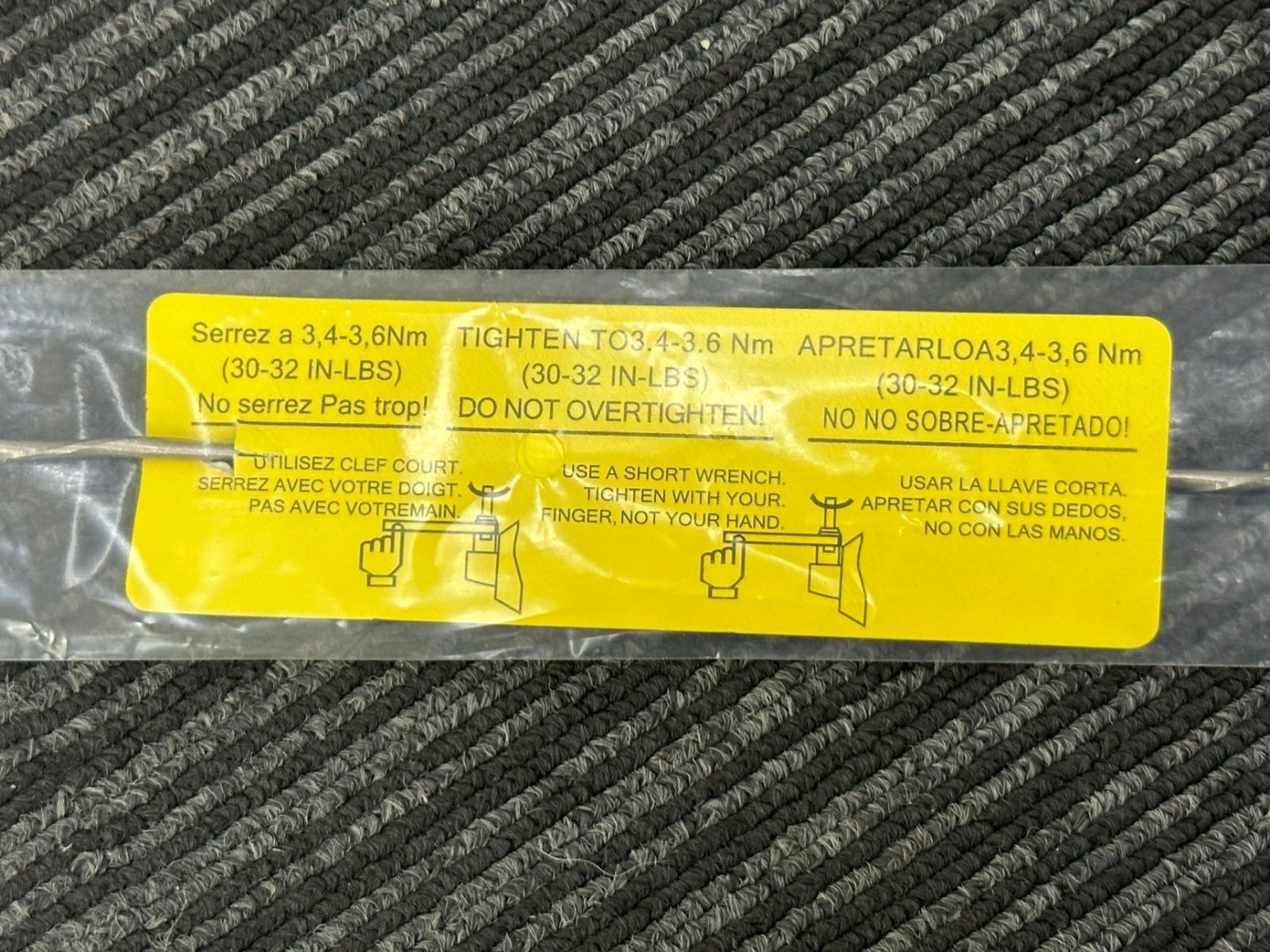 ジープ/JEEP ラングラー用 純正 アンテナ 90cm JK/JL アンリミテッド 新品未使用未開封 純正品/純正部品